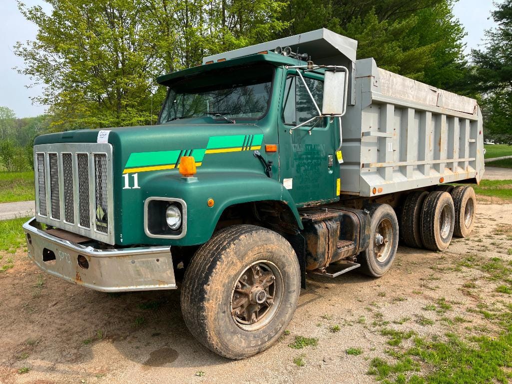 Main image International 2674