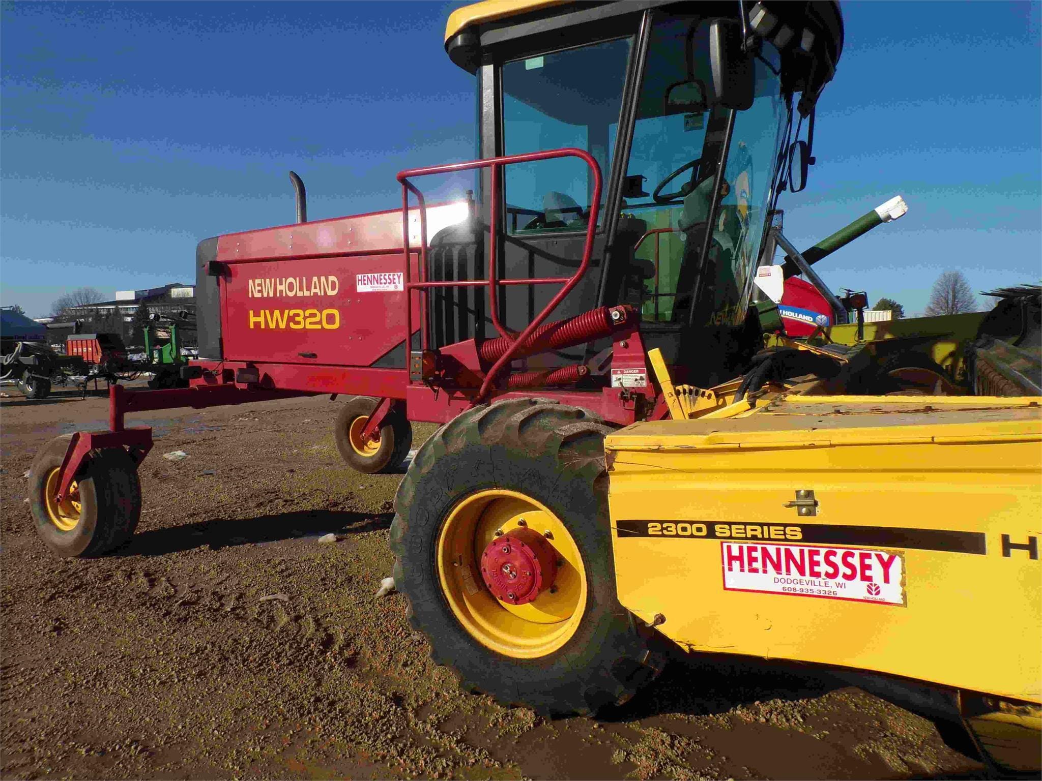 Main image New Holland HW320