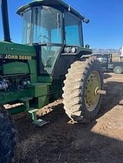 John Deere 4850 Equipment Image0