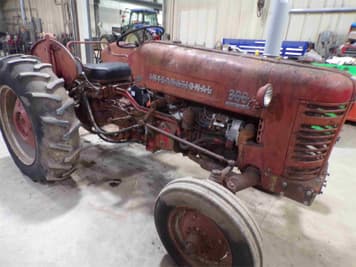 Main image International Harvester 300