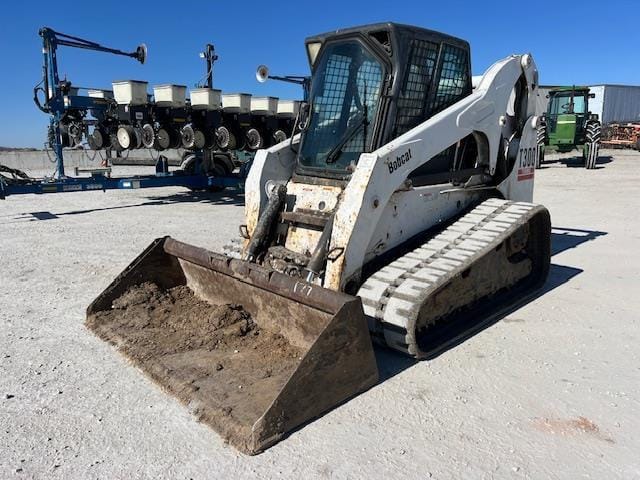 Main image Bobcat T300