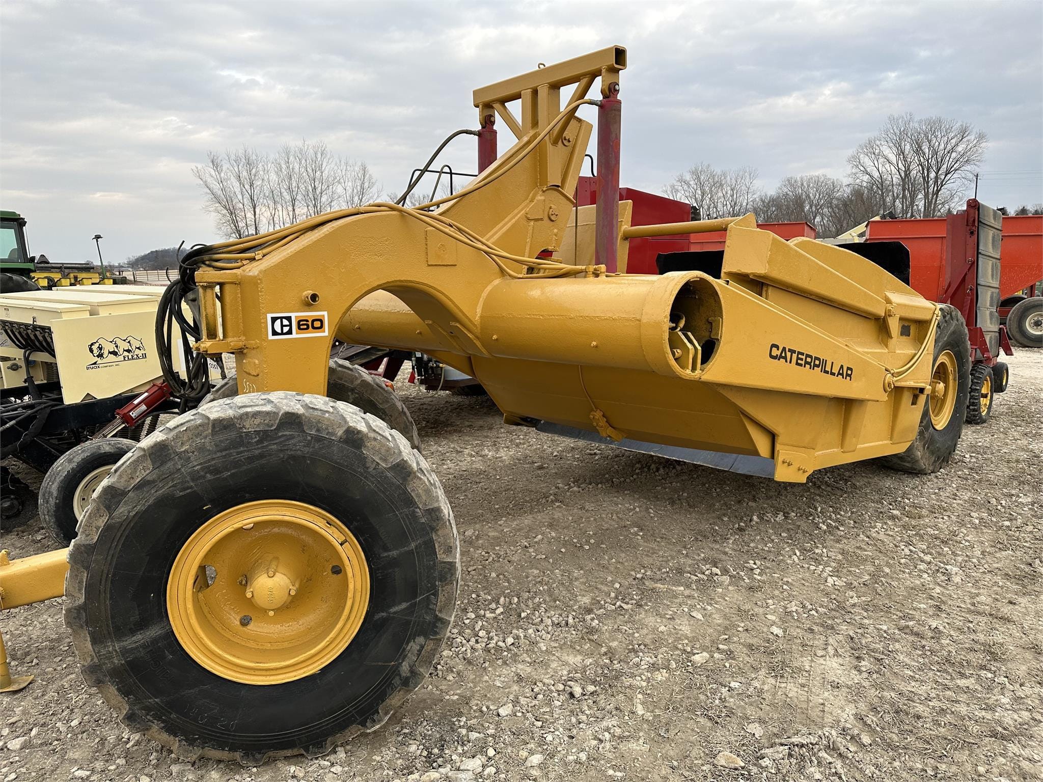 Main image Caterpillar 60