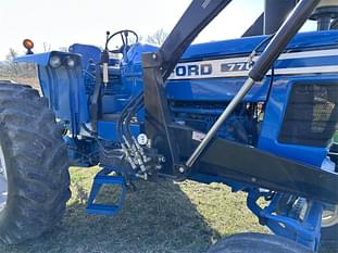 Ford 7700 Equipment Image0