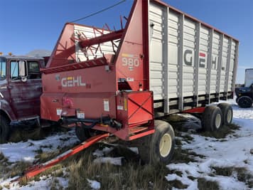 Main image Gehl 980
