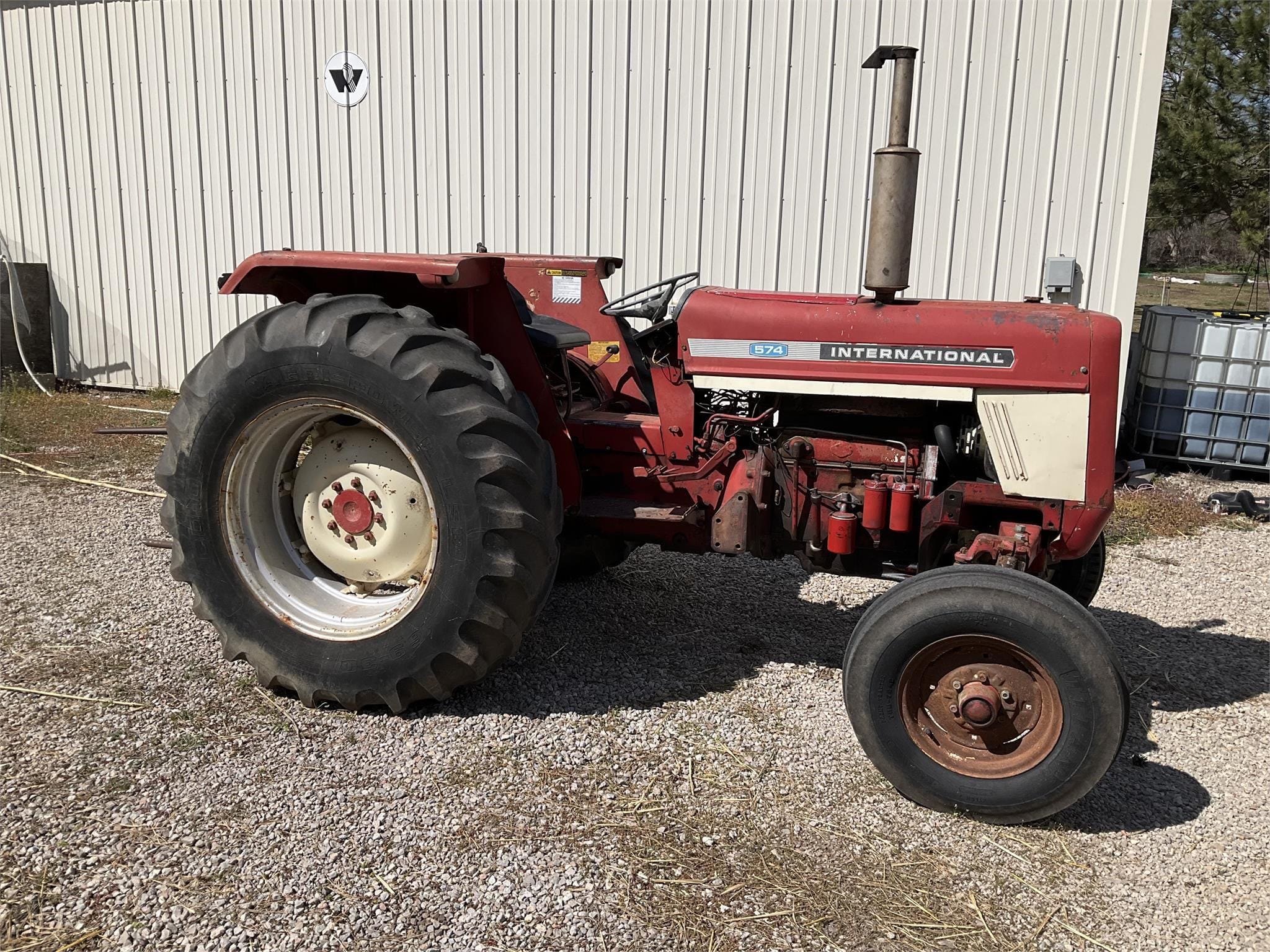 Main image International Harvester 574