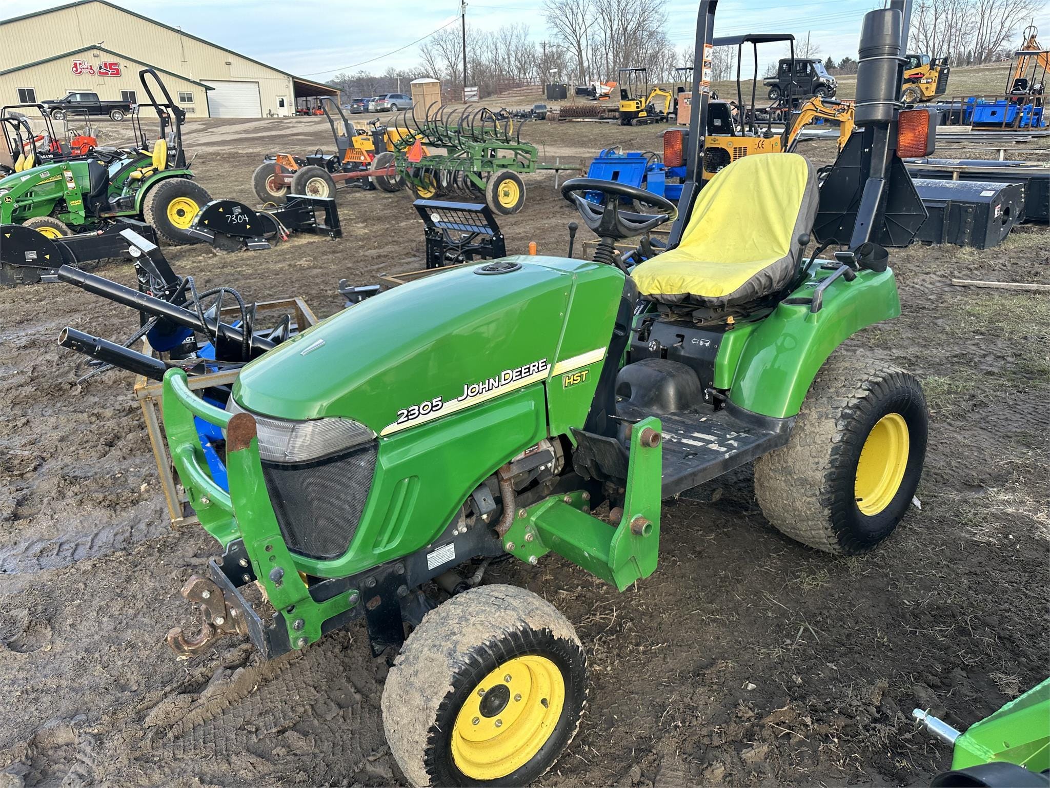 Main image John Deere 2305