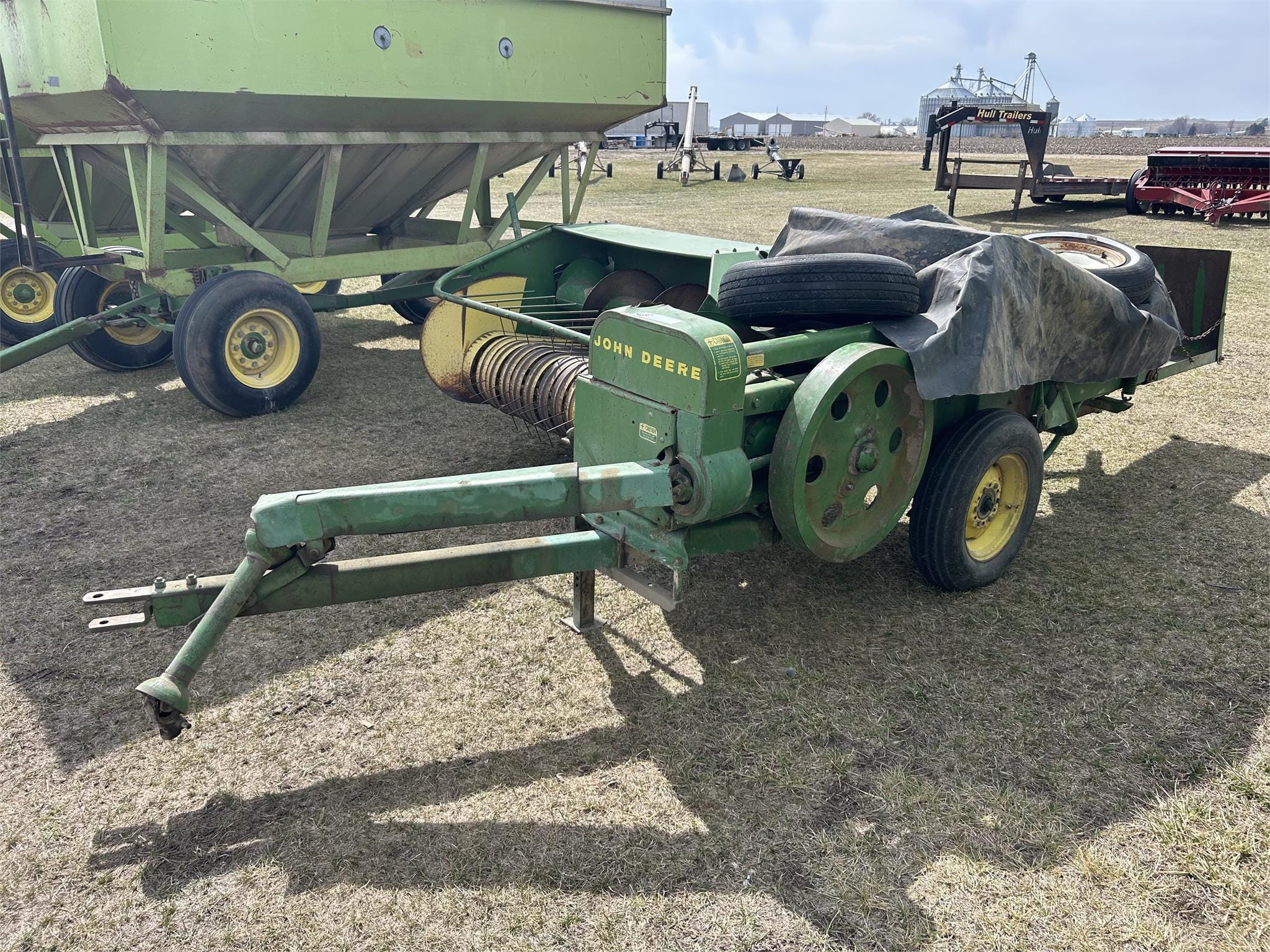 Main image John Deere 24T