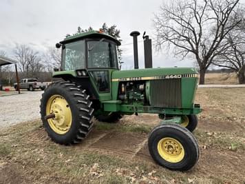 Main image John Deere 4440