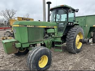 John Deere 4840 Equipment Image0