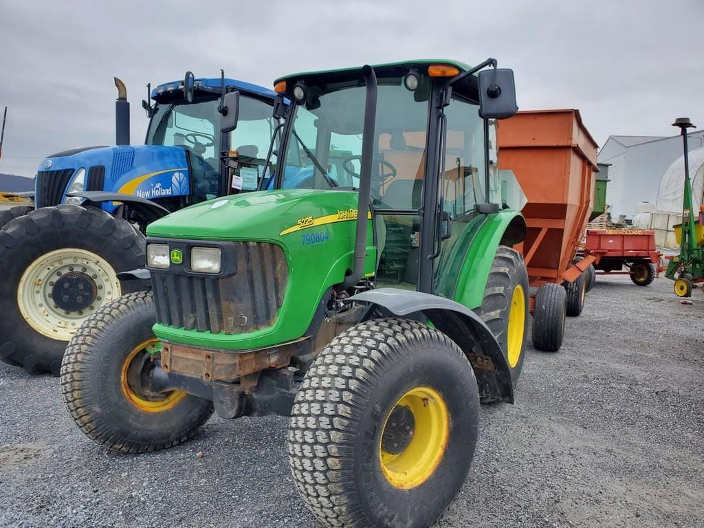 Main image John Deere 5225