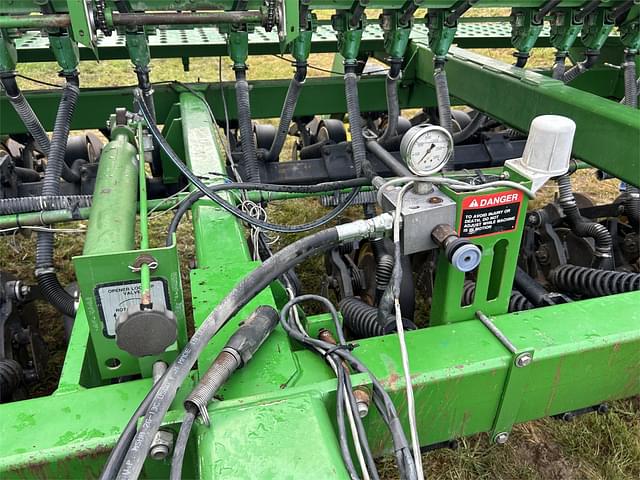 Thumbnail image John Deere 750 14