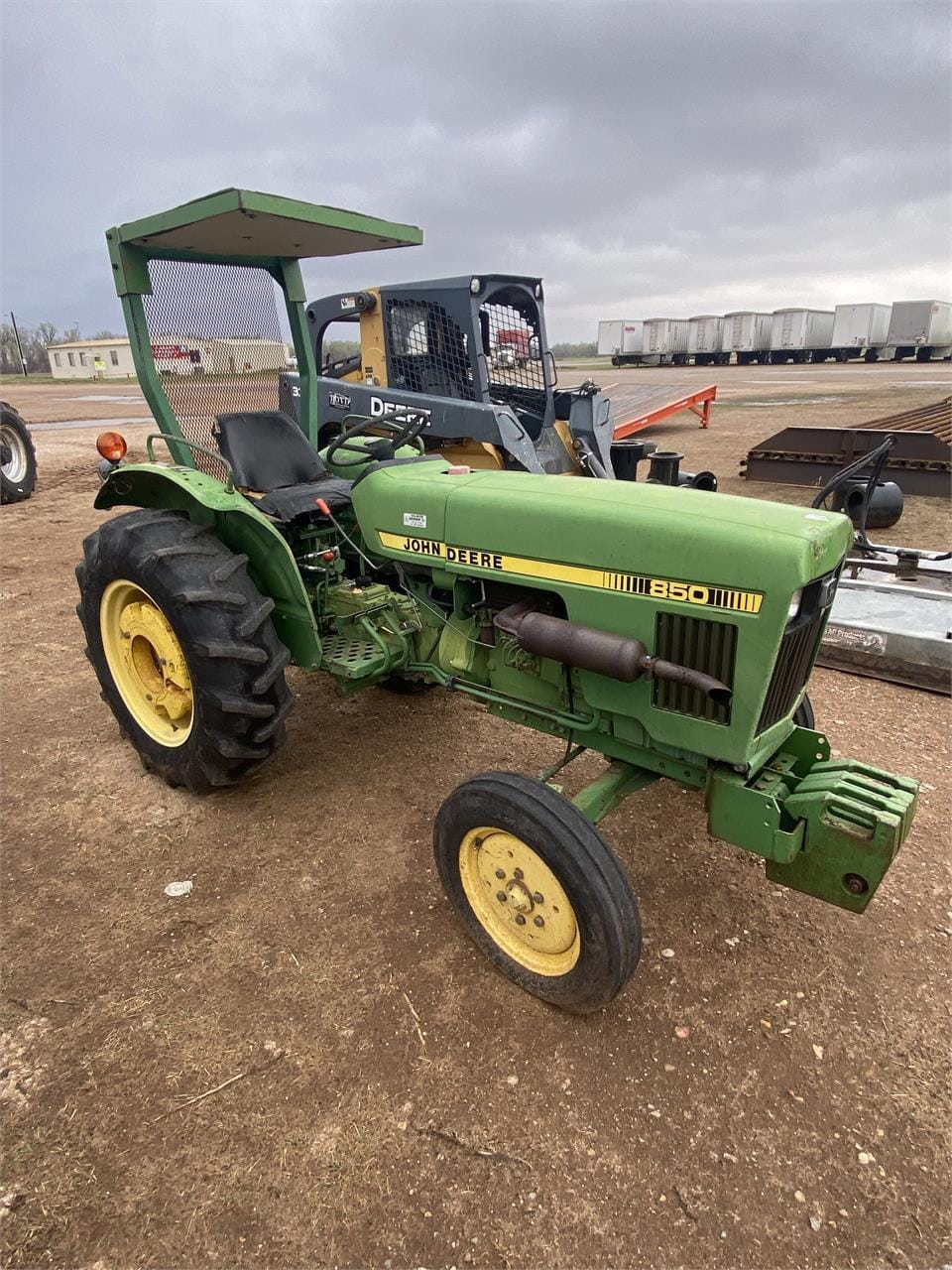 Main image John Deere 850
