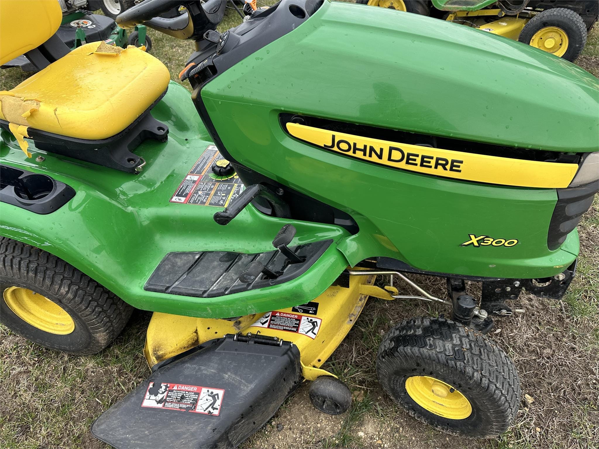 Main image John Deere X300