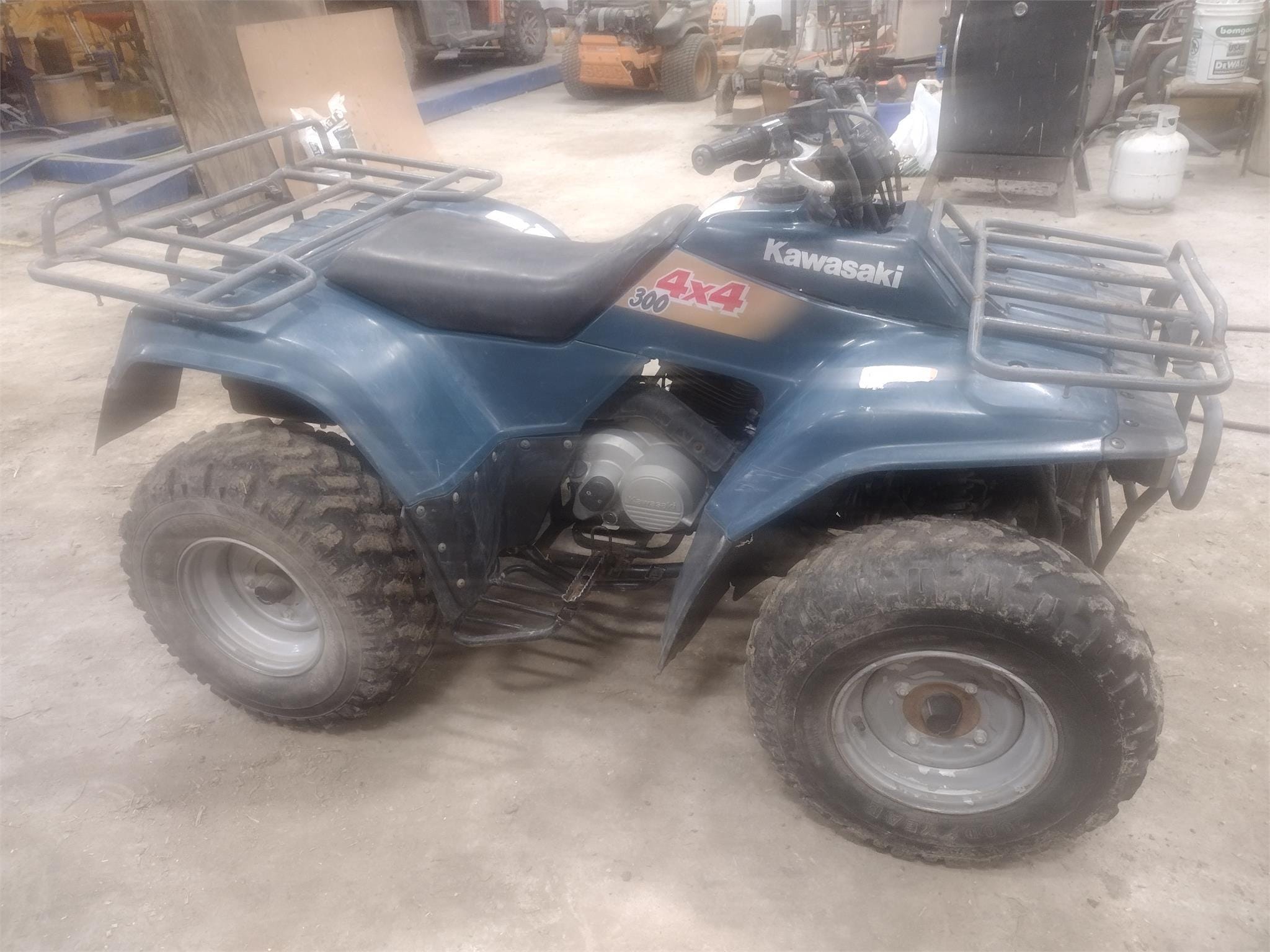 Main image Kawasaki 300