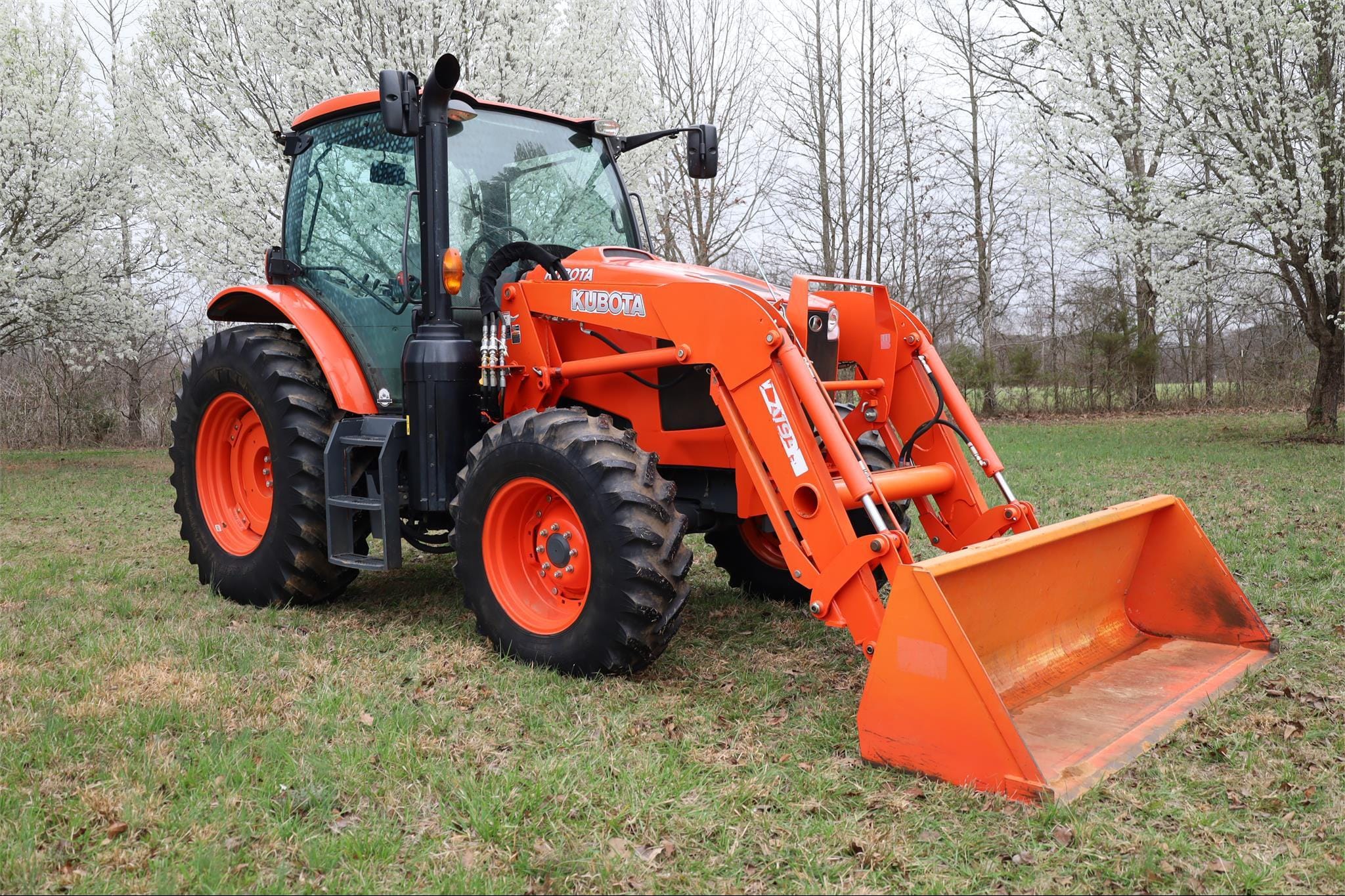 Main image Kubota M6-111