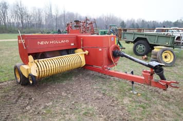 Main image New Holland 570