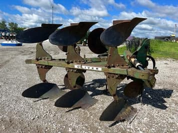 Main image Oliver Undetermined