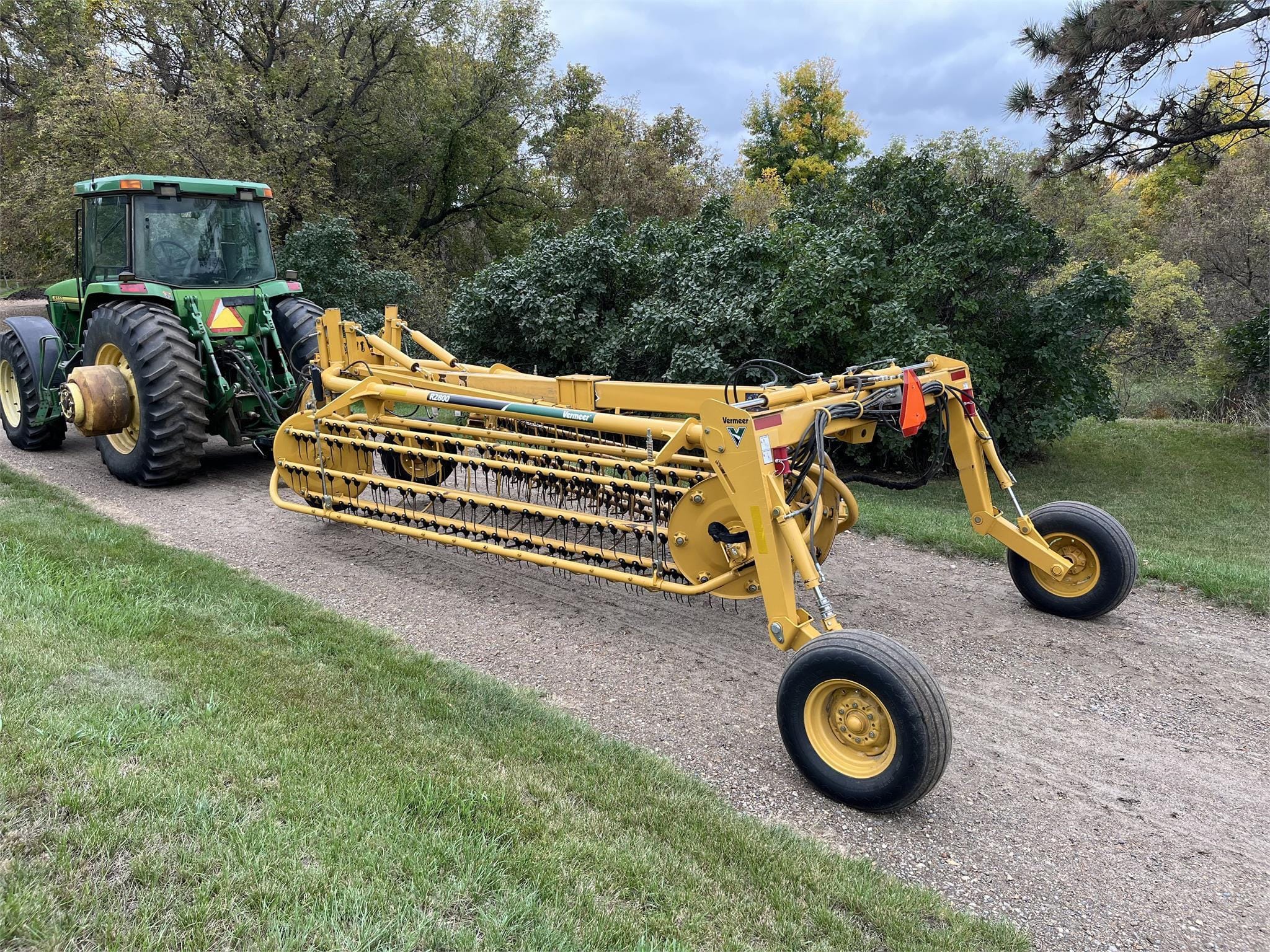 Main image Vermeer R2800