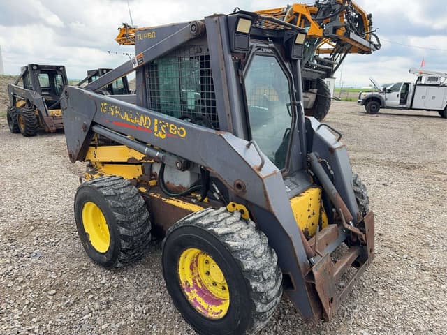 Image of New Holland LS180 equipment image 2