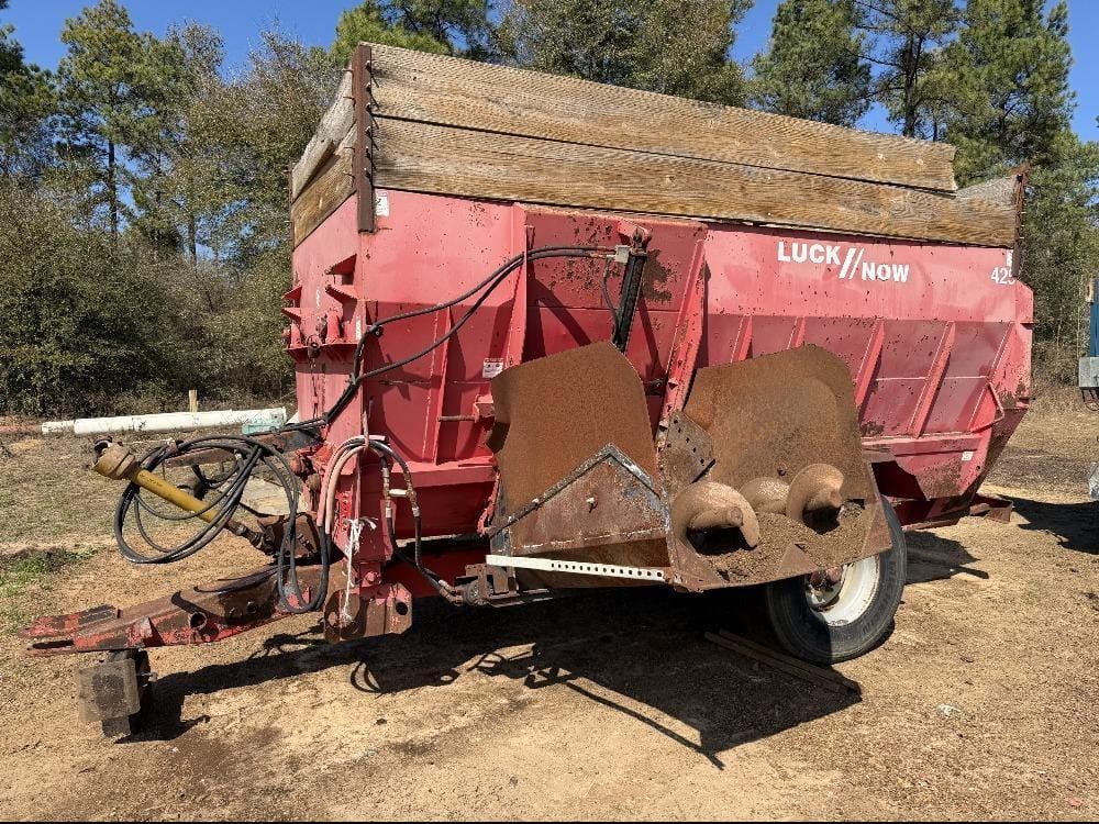 LuckNow 425 Equipment Image0