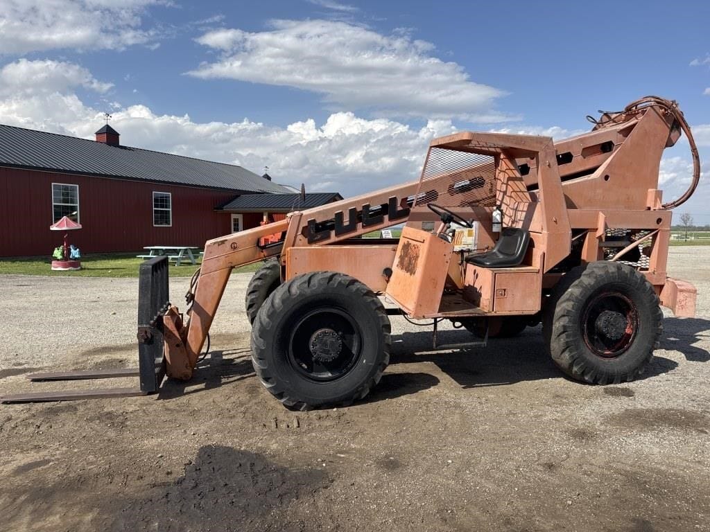 Lull 644 Equipment Image0