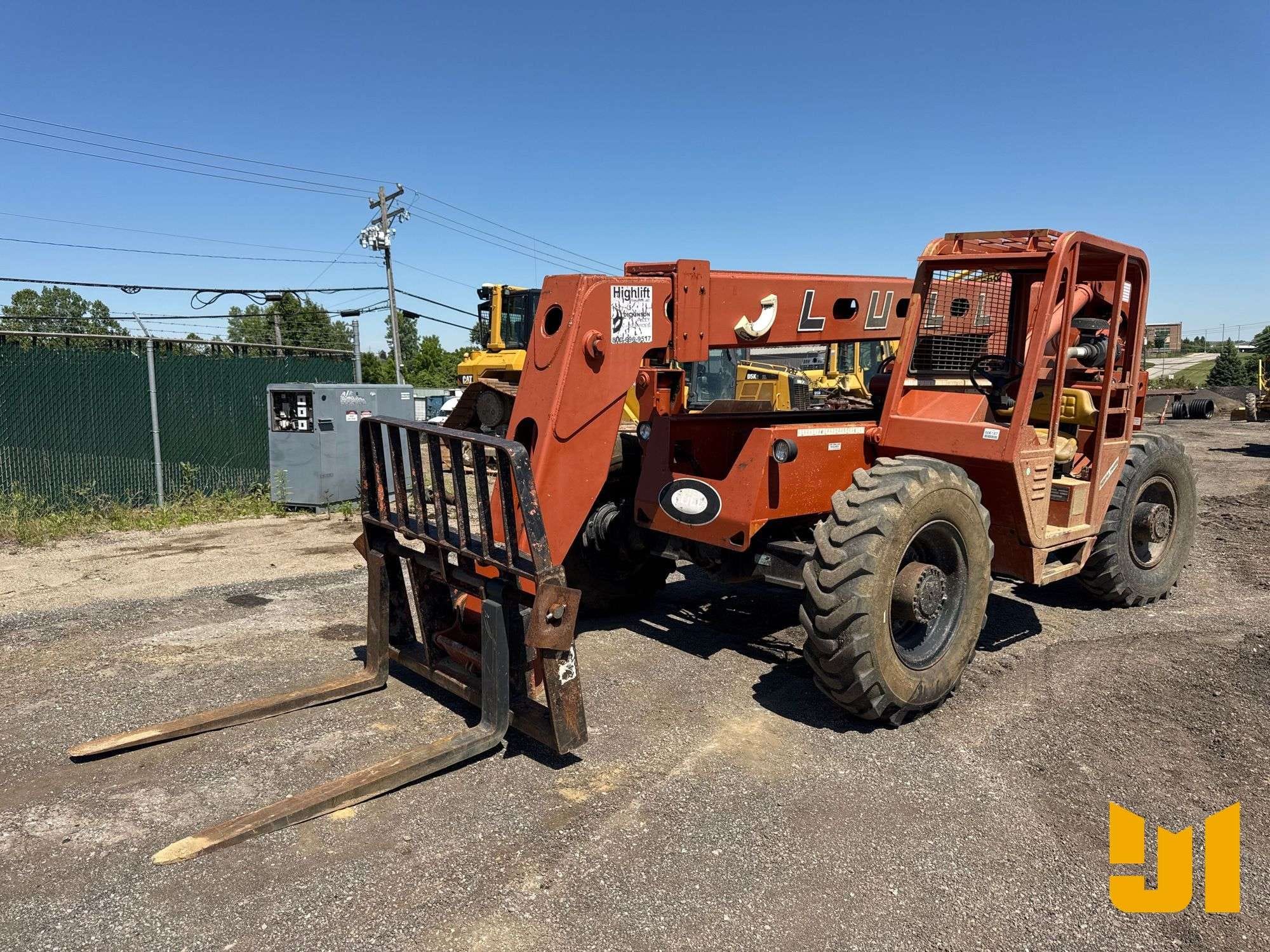 Lull 644B-37 Equipment Image0