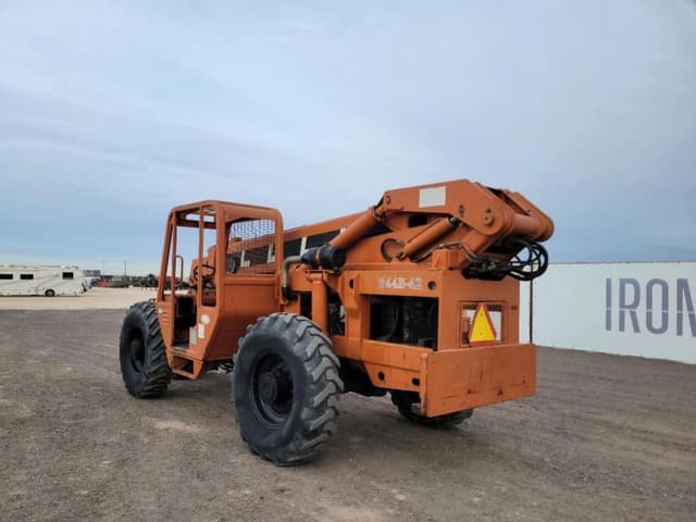 Image of Lull 644B-42 equipment image 2