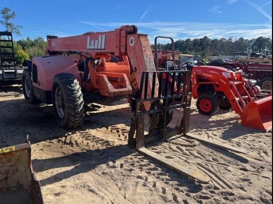 Image of Lull 644E-42 equipment image 1