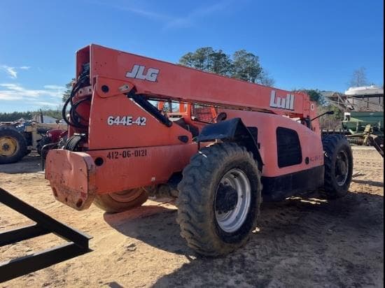 Image of Lull 644E-42 equipment image 3