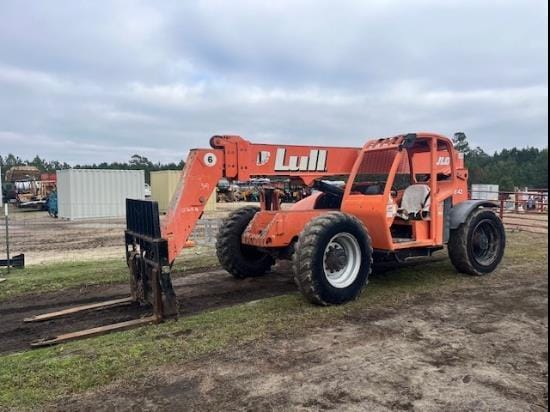 Lull 644E-42 Equipment Image0