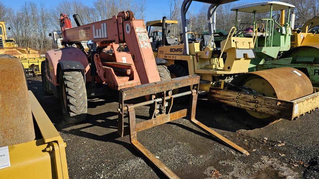 Main image Lull 644E-42