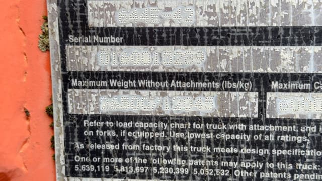 Image of Lull 644E-42 equipment image 4