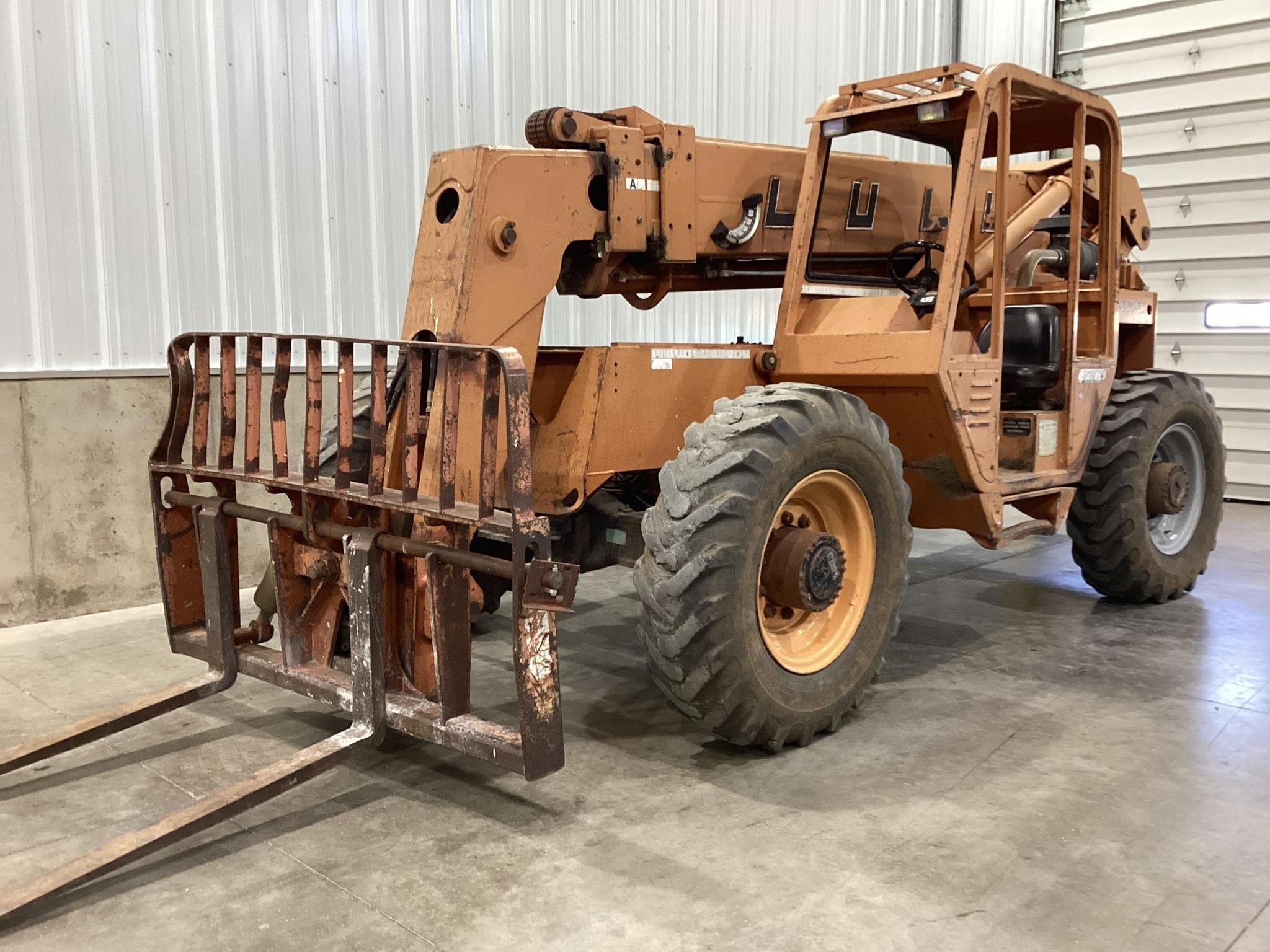1996 Lull 844C-42 Equipment Image0