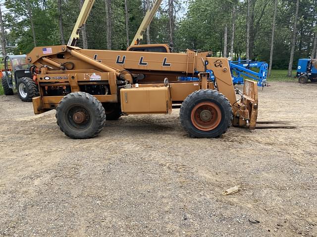Image of Lull 844C-42 equipment image 4