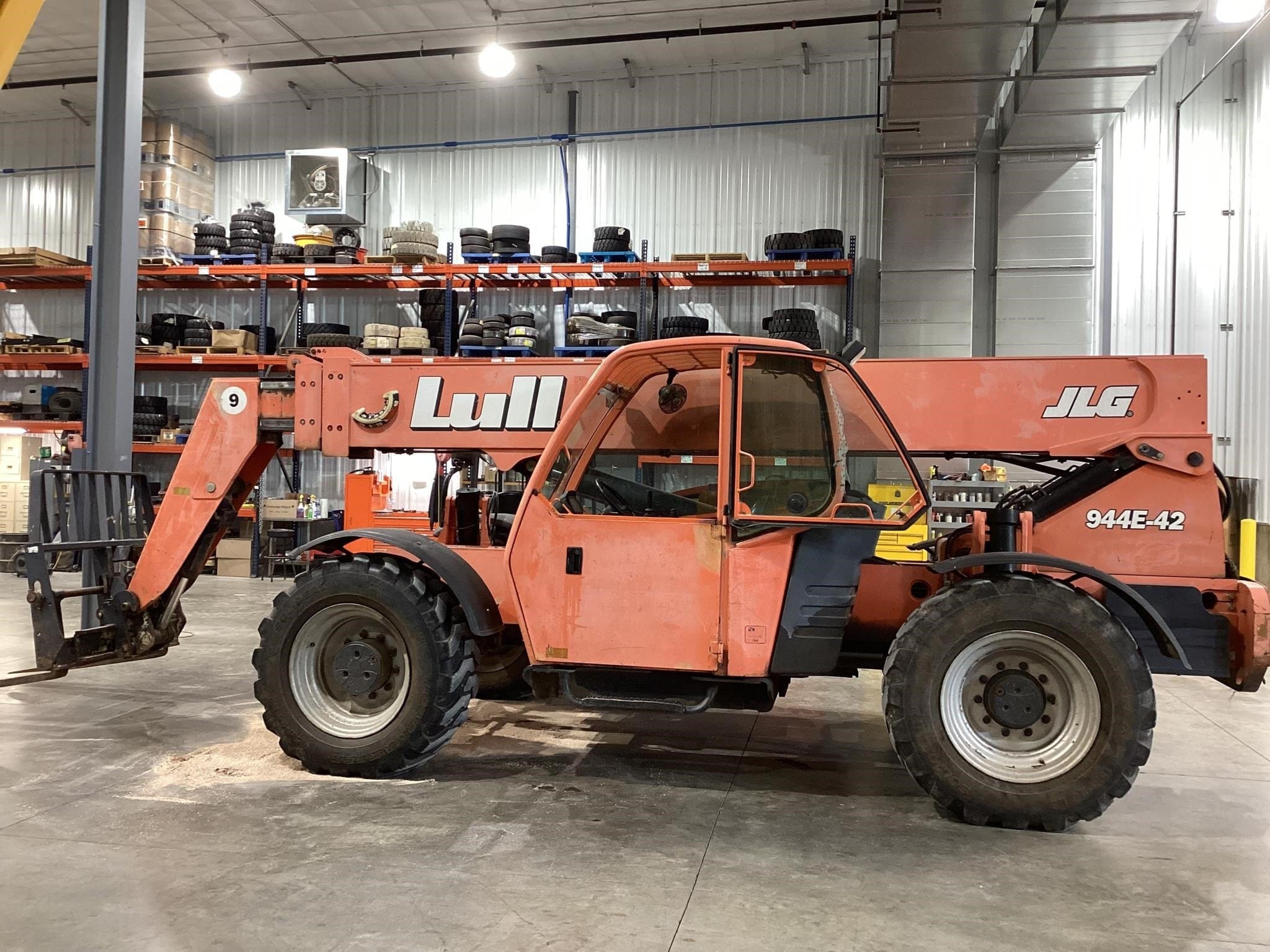 2005 Lull 944E-42 Equipment Image0