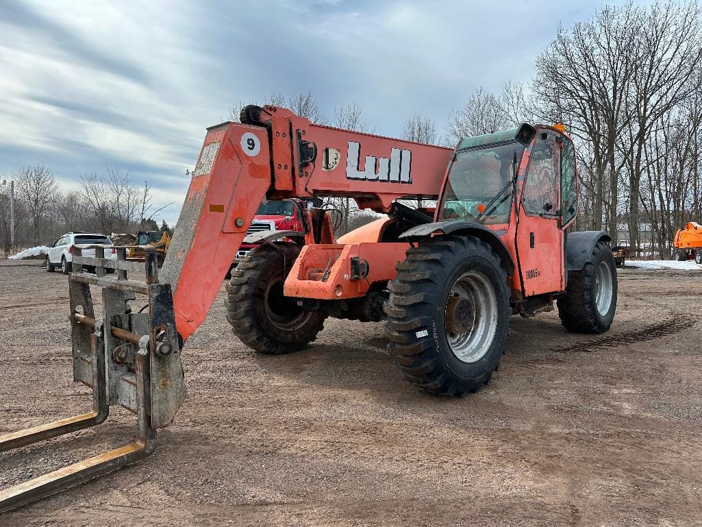 Main image Lull 944E-42