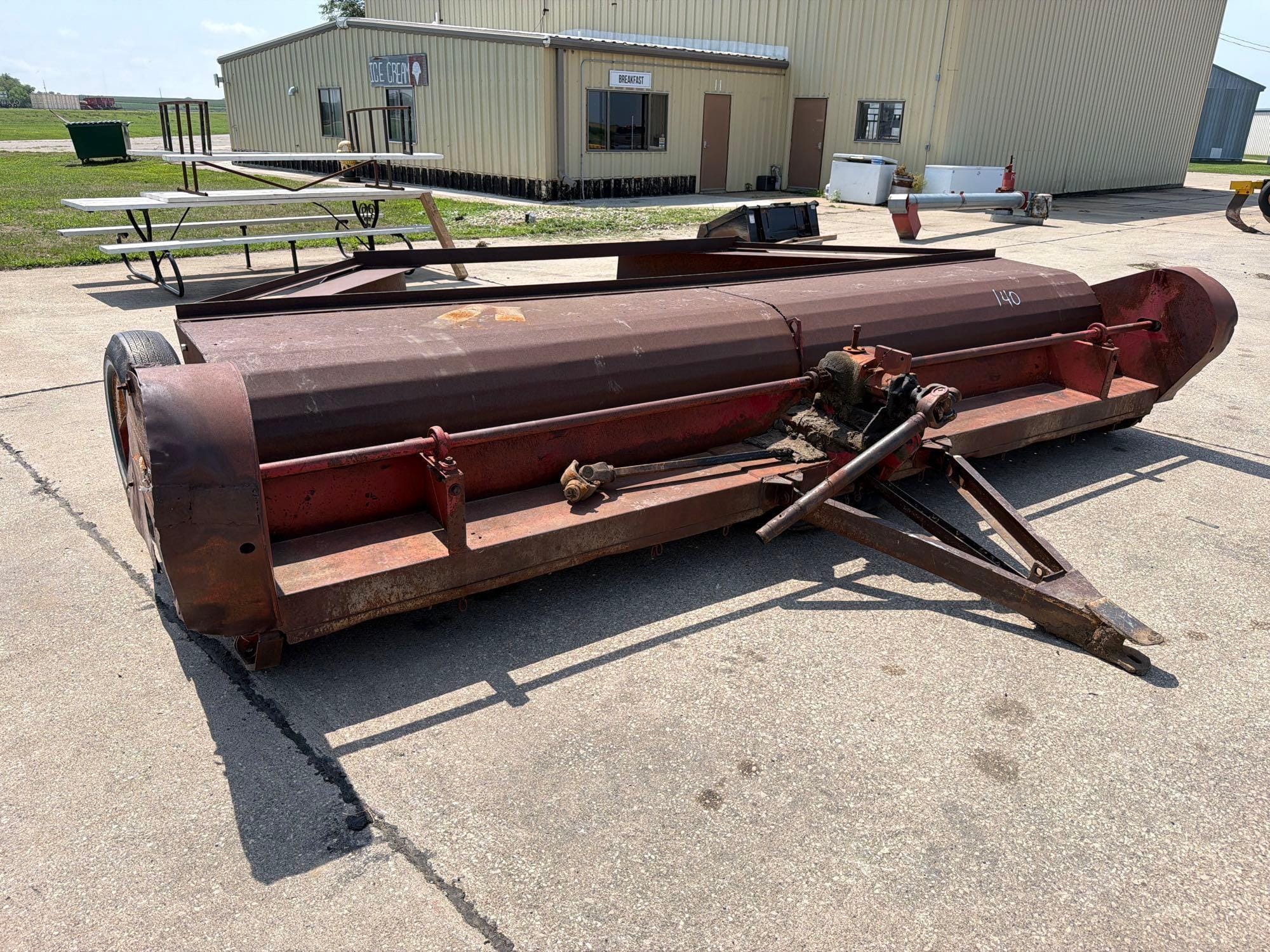 Lundell 230 Equipment Image0