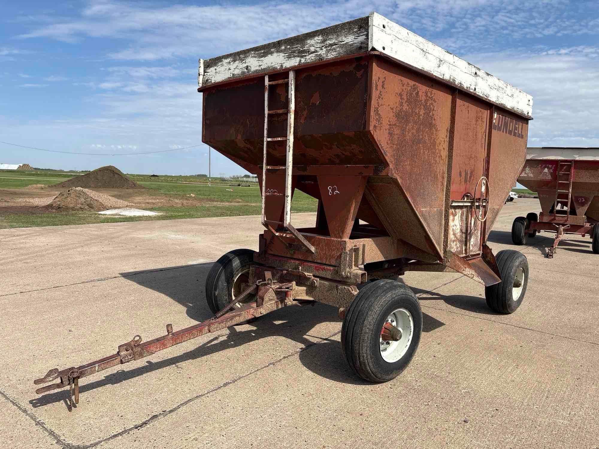 Lundell 350 Equipment Image0
