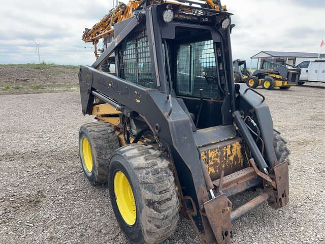 Image of New Holland LX865 equipment image 2