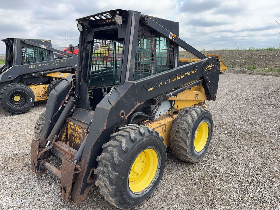 Image of New Holland LX865 Primary image