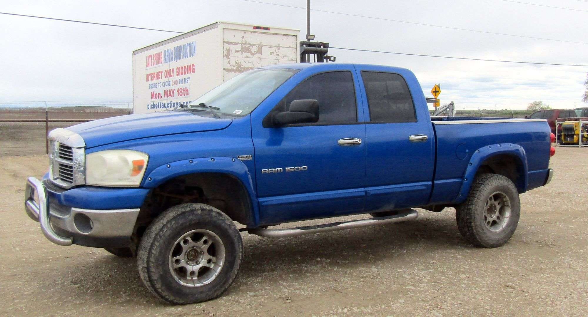 2007 Dodge Ram 1500 Equipment Image0