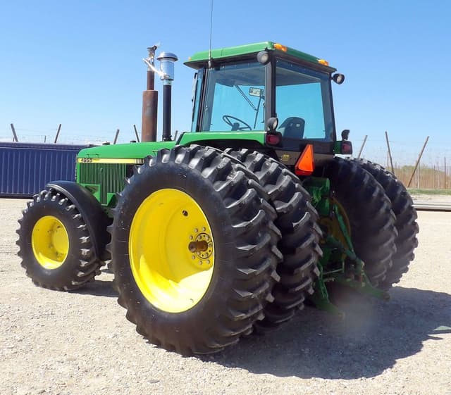 Image of John Deere 4955 equipment image 3