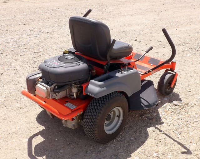Image of Husqvarna RZ3016 equipment image 3