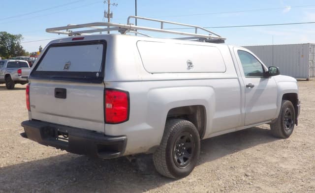 Image of Chevrolet 1500 equipment image 3