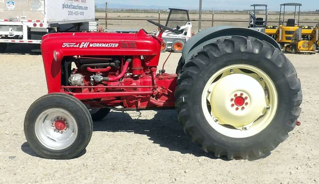 Image of Ford 641 equipment image 4