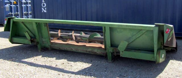 Image of John Deere 843 equipment image 2