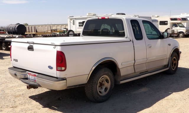 Image of Ford F-150 equipment image 3