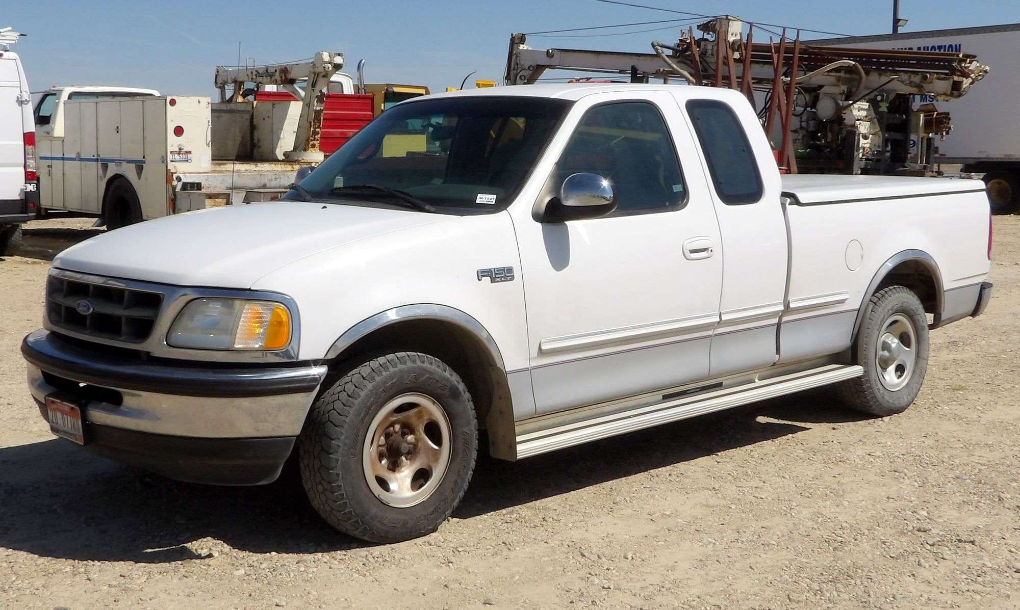 1997 Ford F-150 Equipment Image0