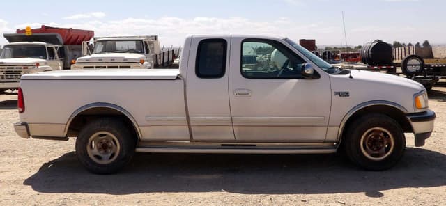 Image of Ford F-150 equipment image 2