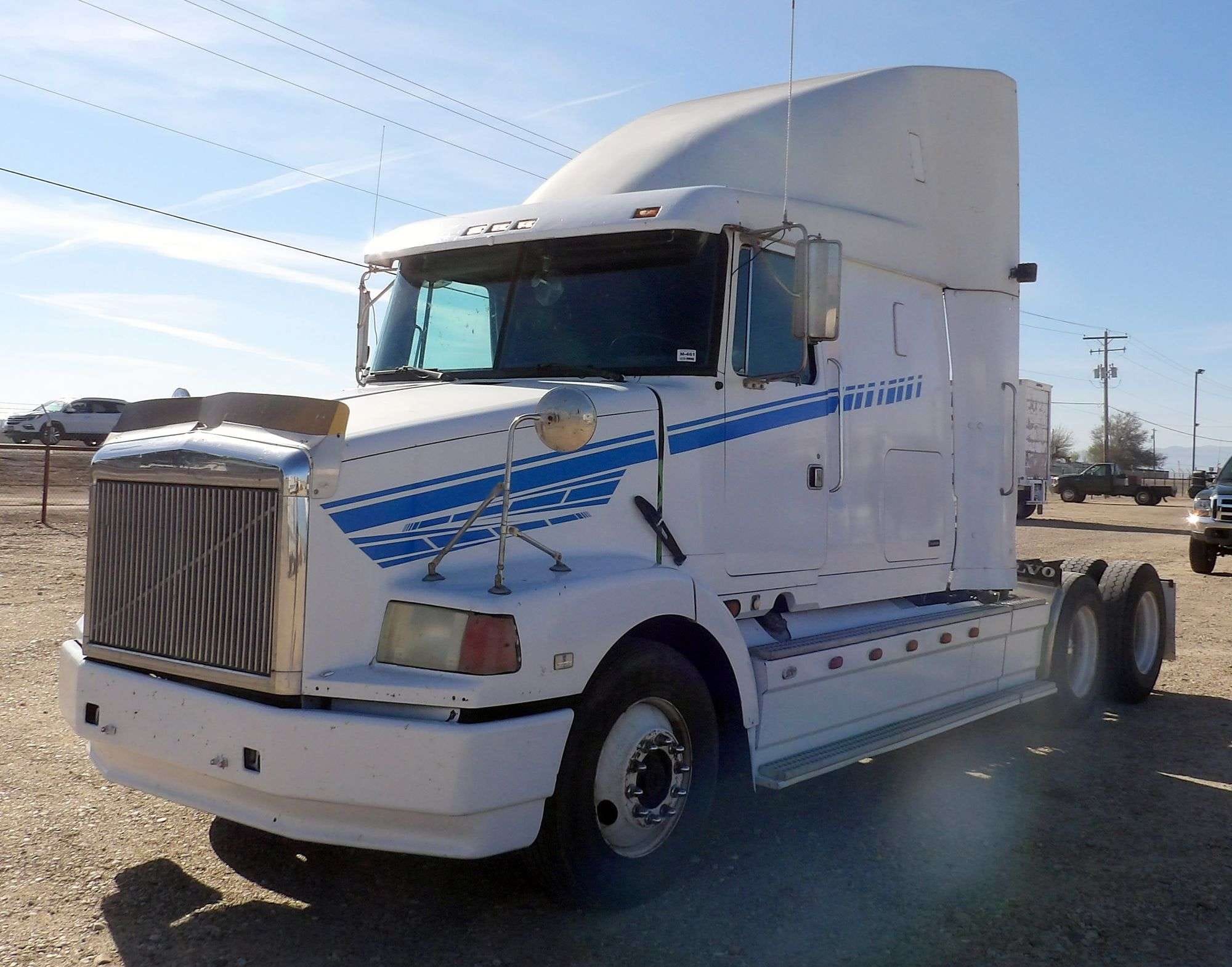 1995 Volvo GM Equipment Image0